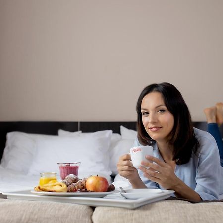 Hotel Picaro Zarska Wies Poludnie A4 Kierunek Polska 즈고르젤렉 외부 사진