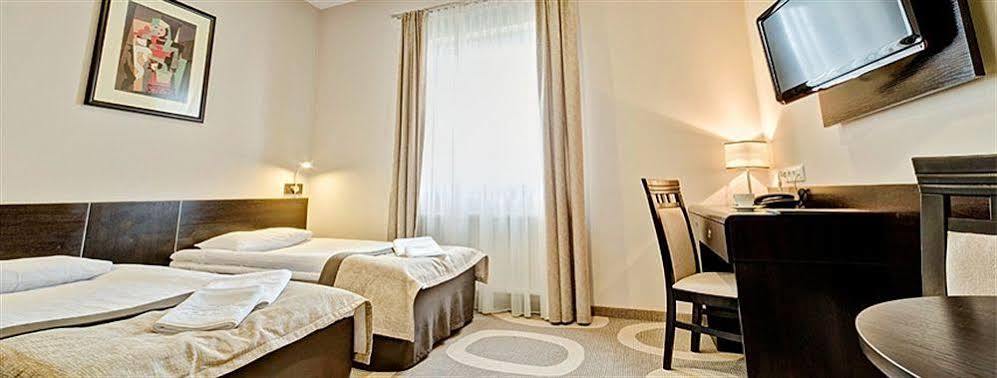 Hotel Picaro Zarska Wies Poludnie A4 Kierunek Polska 즈고르젤렉 외부 사진